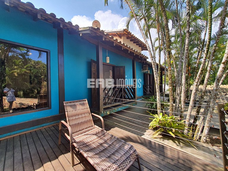 Mansão com 6 suites, sauna e piscina em Itamambuca