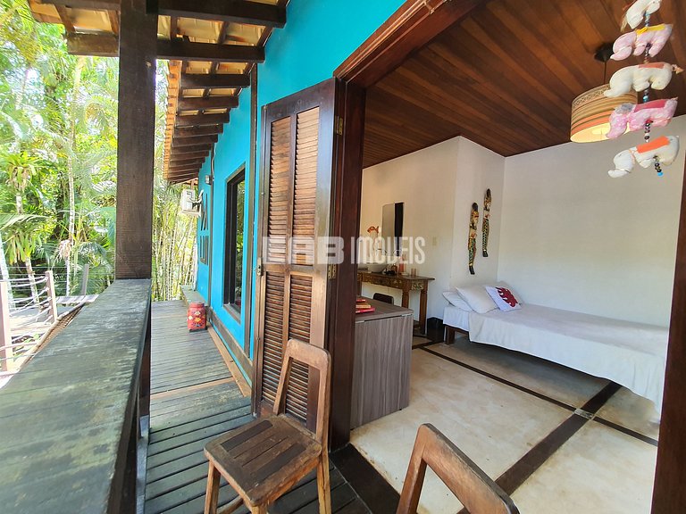 Mansão com 6 suites, sauna e piscina em Itamambuca