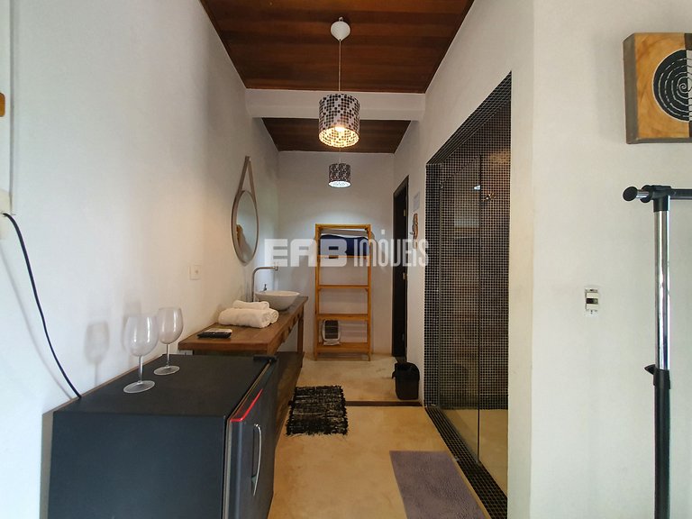 Mansão com 6 suites, sauna e piscina em Itamambuca