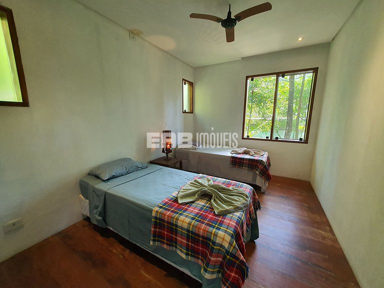 Casa de cinema na Praia do Félix, Ubatuba