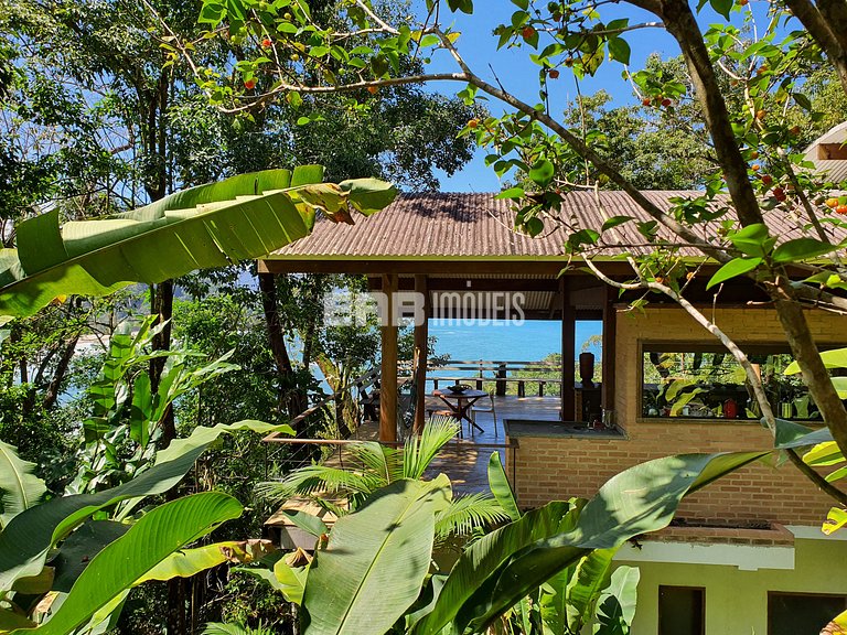 Casa de cinema na Praia do Félix, Ubatuba