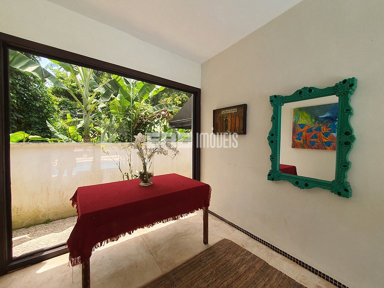 Mansão com 6 suites, sauna e piscina em Itamambuca