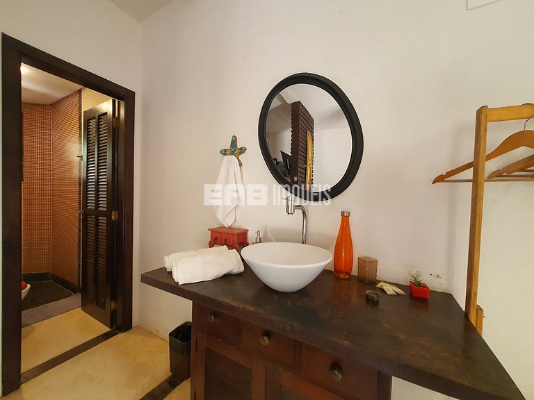 Mansão com 6 suites, sauna e piscina em Itamambuca