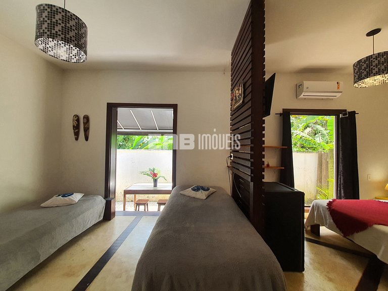 Mansão com 6 suites, sauna e piscina em Itamambuca