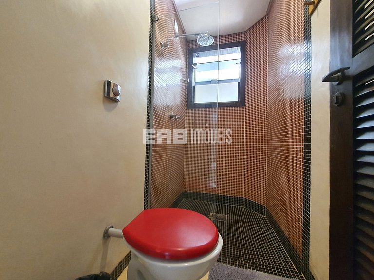 Mansão com 6 suites, sauna e piscina em Itamambuca