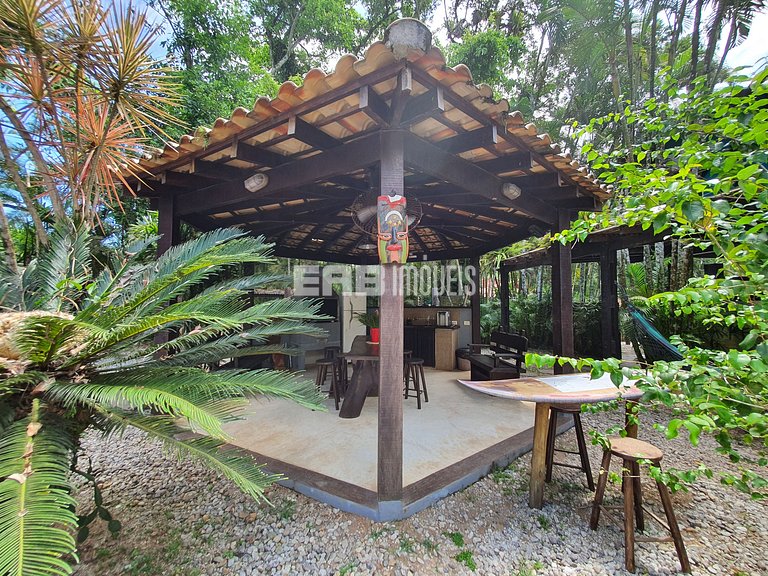 Mansão com 6 suites, sauna e piscina em Itamambuca