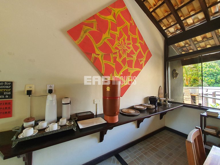 Mansão com 6 suites, sauna e piscina em Itamambuca