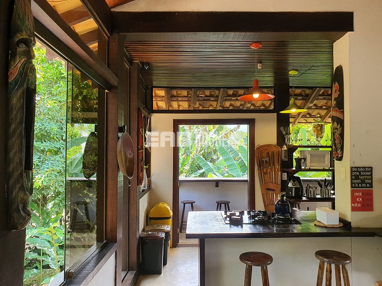 Mansão com 6 suites, sauna e piscina em Itamambuca