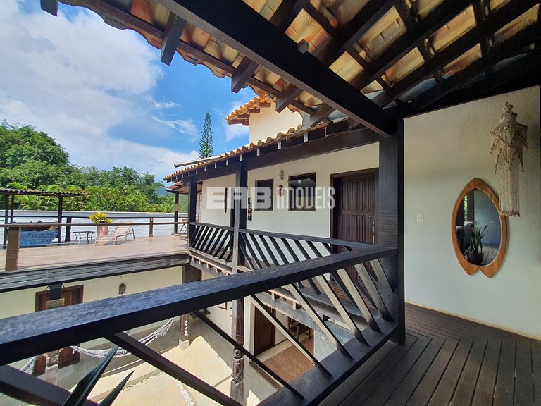 Mansão com 6 suites, sauna e piscina em Itamambuca