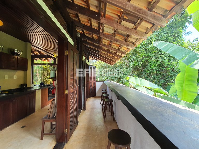 Mansão com 6 suites, sauna e piscina em Itamambuca