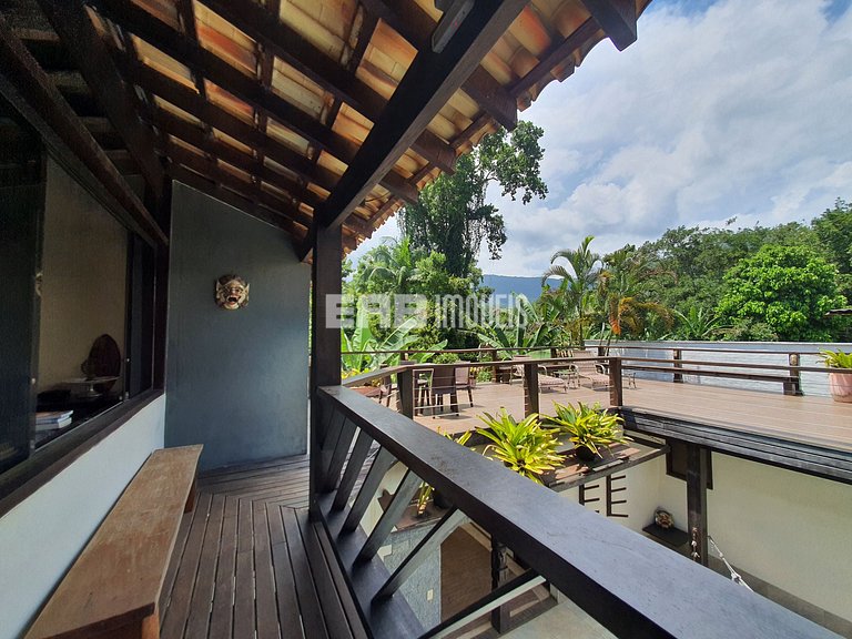 Mansão com 6 suites, sauna e piscina em Itamambuca