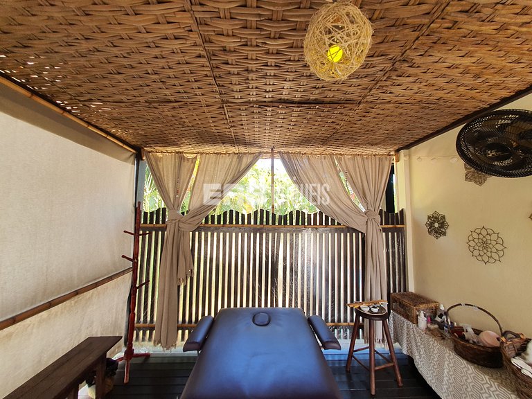 Mansão com 6 suites, sauna e piscina em Itamambuca