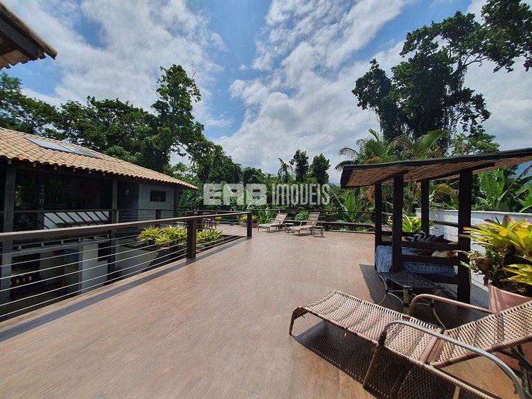 Mansão com 6 suites, sauna e piscina em Itamambuca