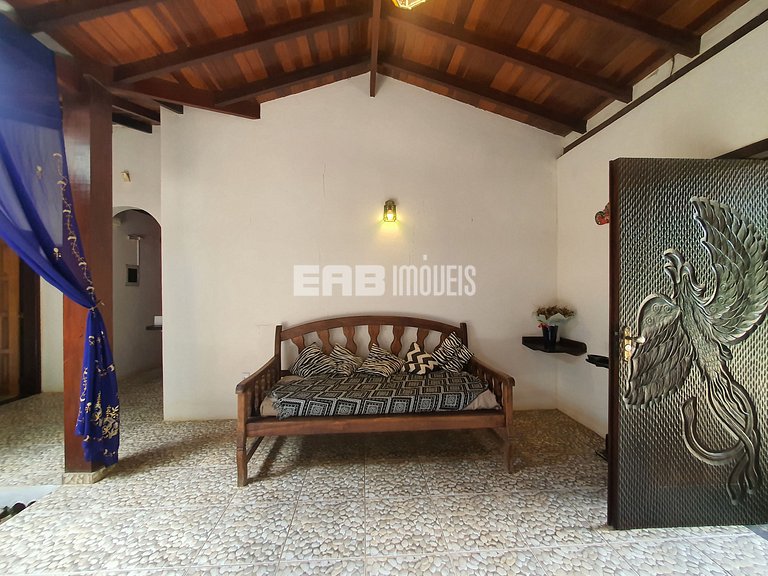 Casa com 4 suítes a 150m da praia de Itamambuca