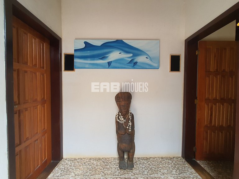 Casa com 4 suítes a 150m da praia de Itamambuca