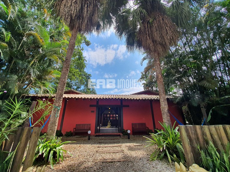 Casa com 4 suítes a 150m da praia de Itamambuca