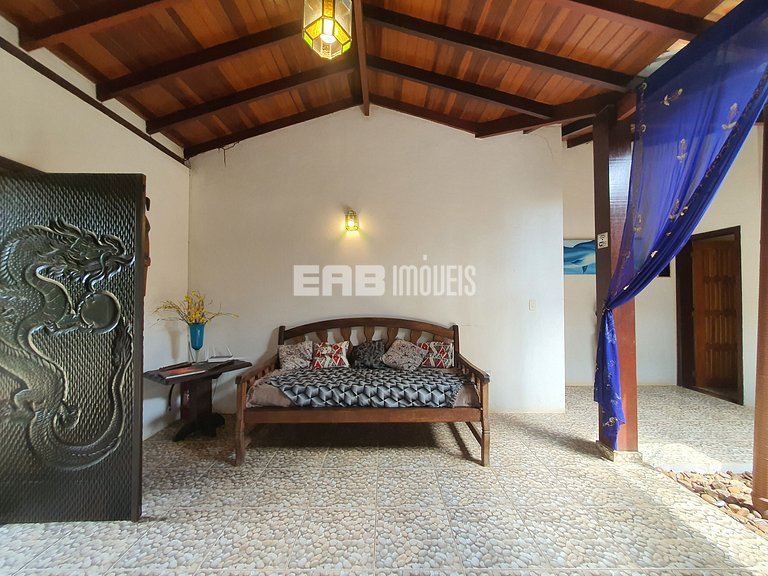 Casa com 4 suítes a 150m da praia de Itamambuca
