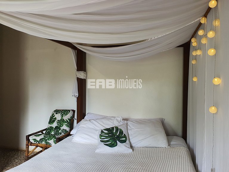 Casa com 4 suítes a 150m da praia de Itamambuca