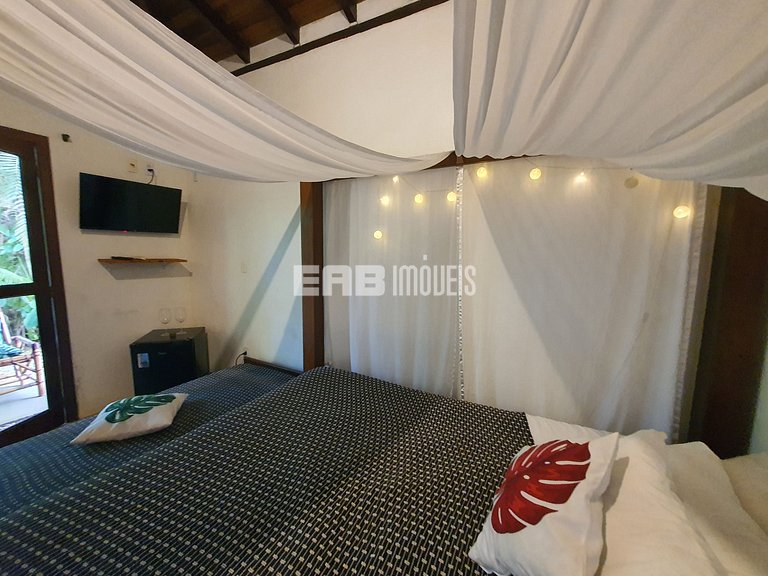 Casa com 4 suítes a 150m da praia de Itamambuca