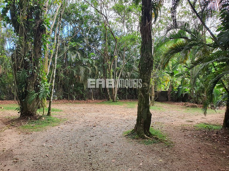 Casa com 4 suítes a 150m da praia de Itamambuca