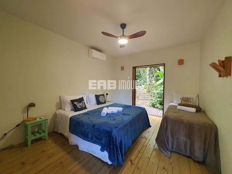 Casa com 5 suítes em Itamambuca