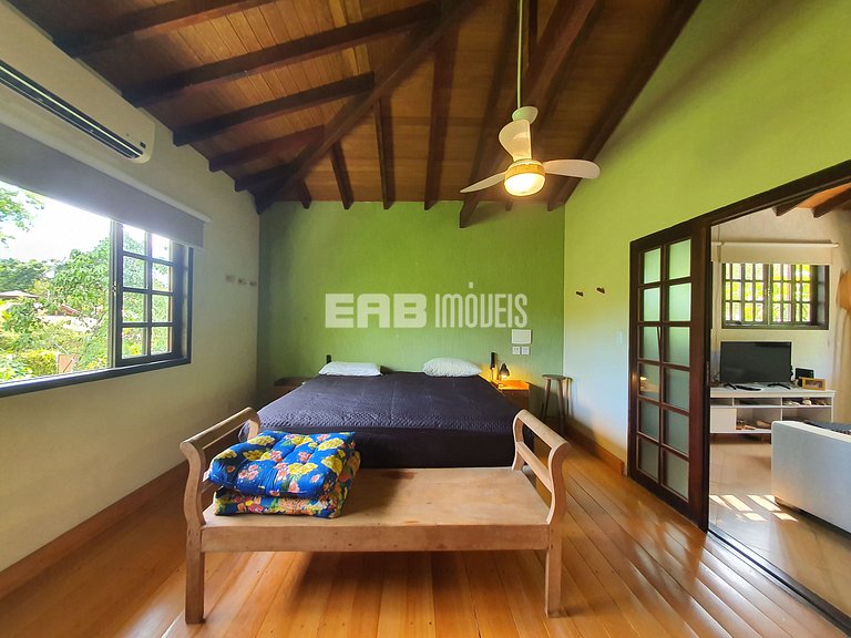 Linda casa com piscina e espaço gourmet na praia de Itamambu