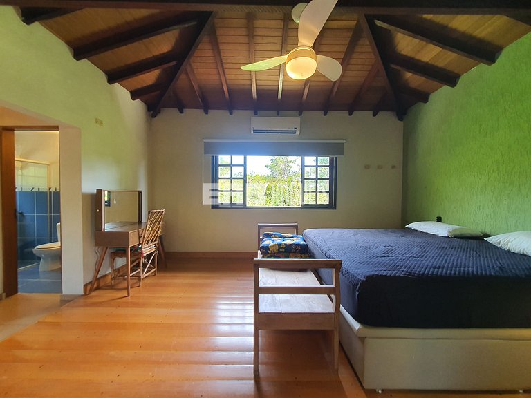 Linda casa com piscina e espaço gourmet na praia de Itamambu