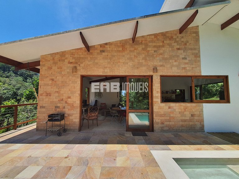 Refúgio entre a Mata e o Mar