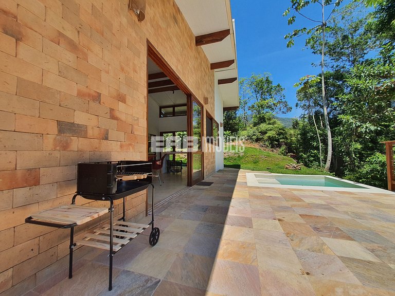 Refúgio entre a Mata e o Mar