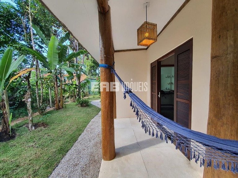 Casa com 4 suites em Itamambuca