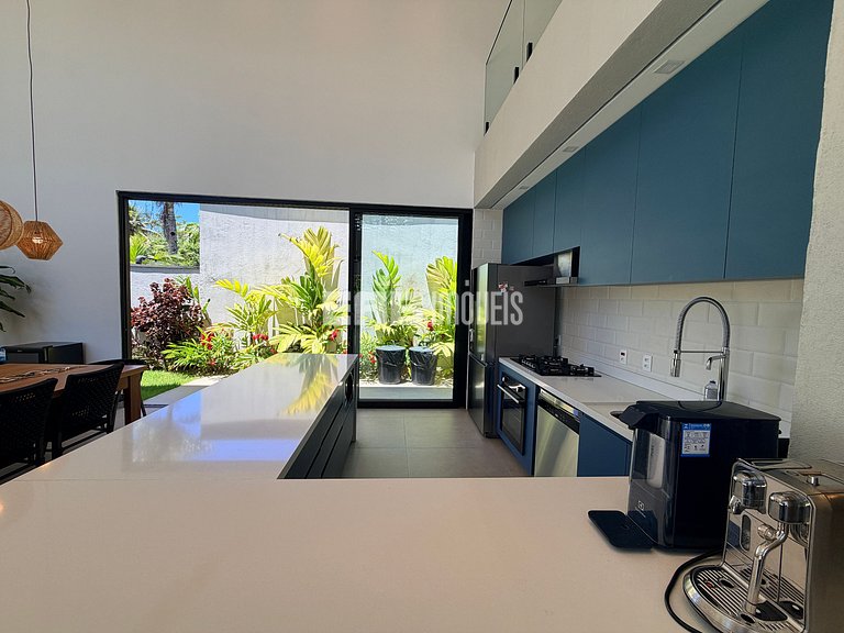 Casa na praia de Itamambuca, com 6 suítes, sauna e piscina