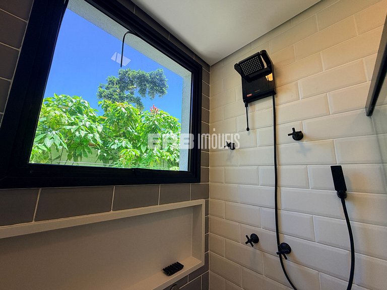 Casa na praia de Itamambuca, com 6 suítes, sauna e piscina