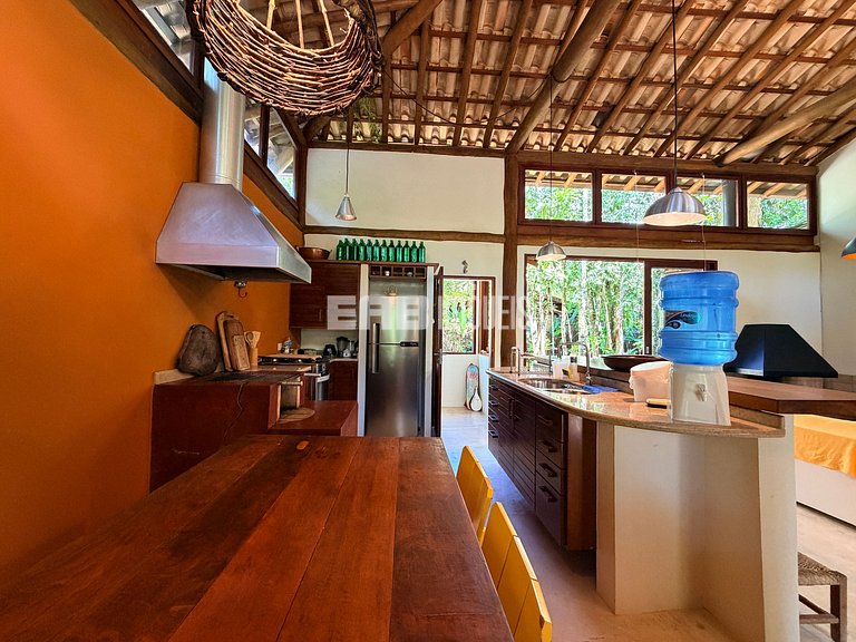 Casa rústica, charmosa e moderna para a temporada em Itamamb