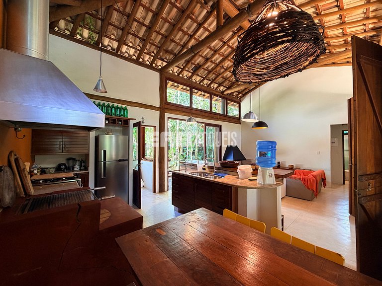 Casa rústica, charmosa e moderna para a temporada em Itamamb