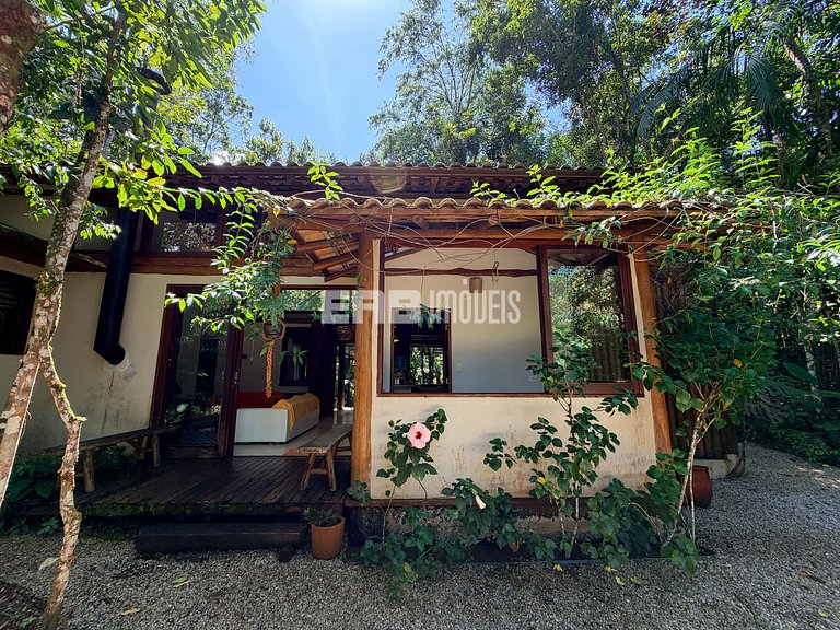 Casa rústica, charmosa e moderna para a temporada em Itamamb