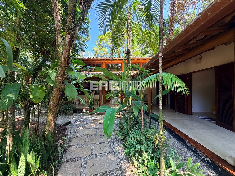 Casa rústica, charmosa e moderna para a temporada em Itamamb