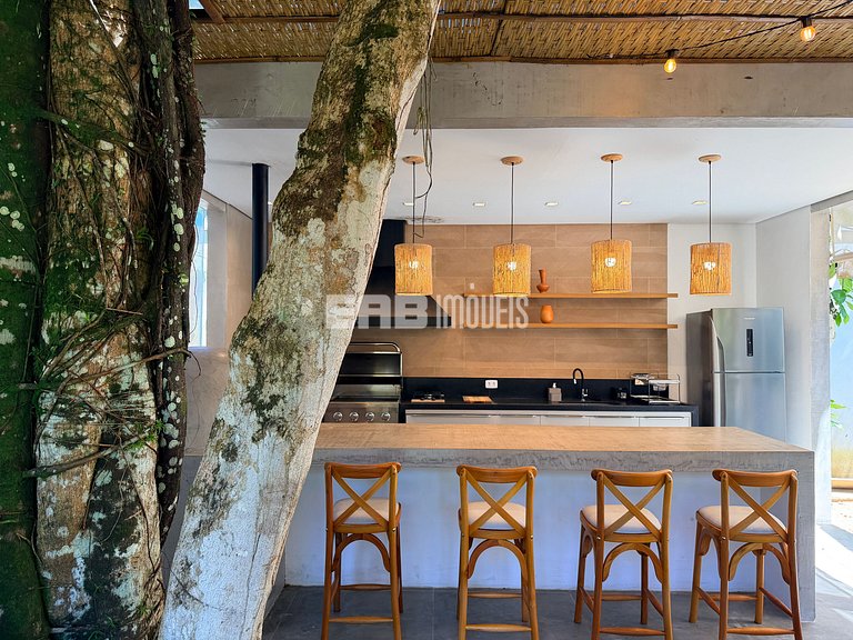 Charme na natureza com área gourmet e piscina