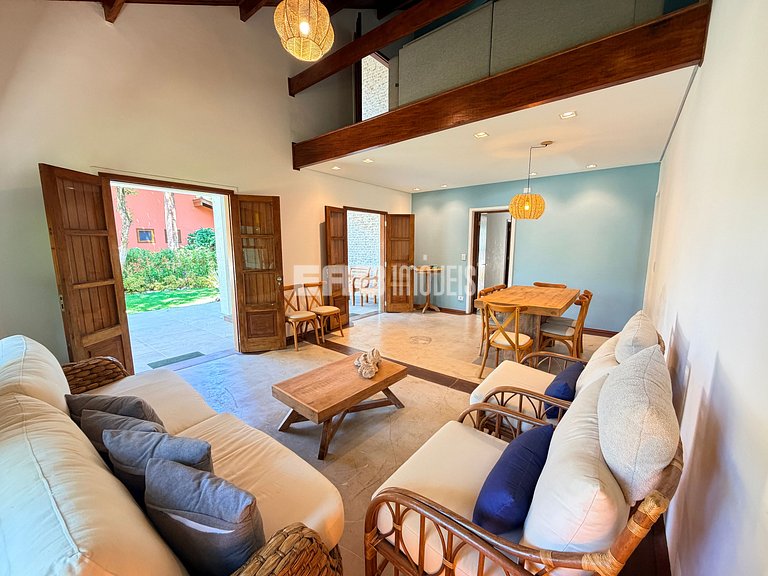 Charme na natureza com área gourmet e piscina