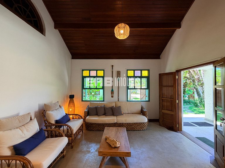 Charme na natureza com área gourmet e piscina