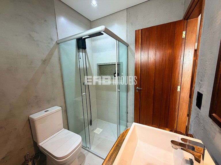 Charme na natureza com área gourmet e piscina