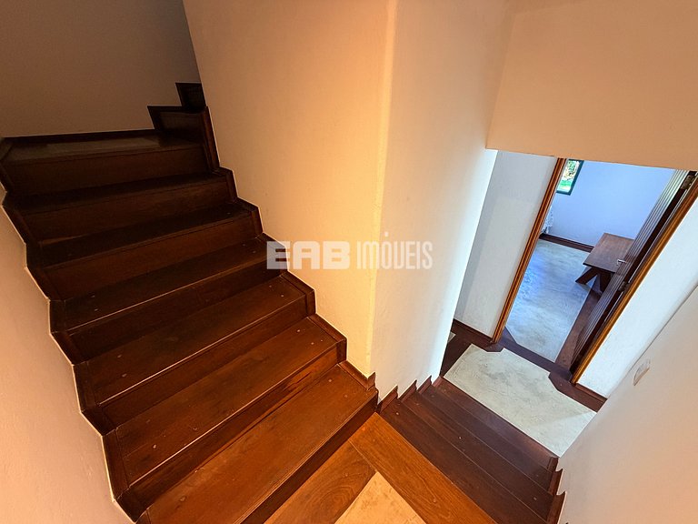 Charme na natureza com área gourmet e piscina