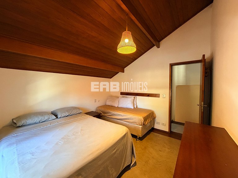 Charme na natureza com área gourmet e piscina