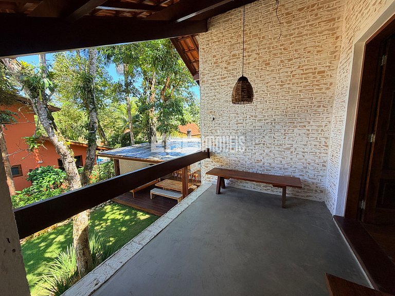 Charme na natureza com área gourmet e piscina