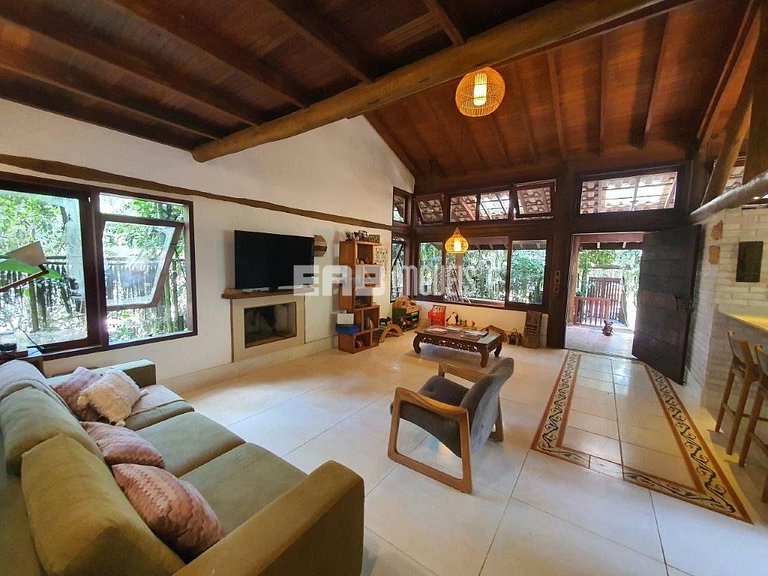 Casa para até 7 pessoas em Itamambuca