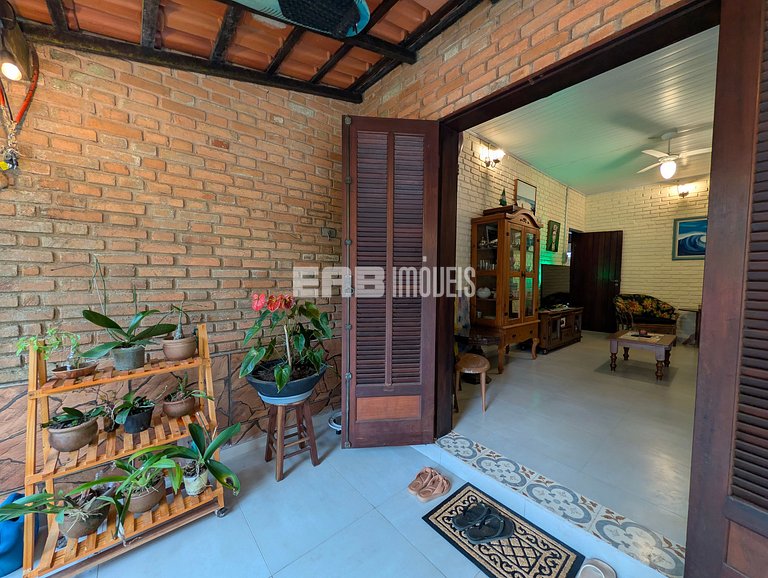 Casa para 12 pessoas na praia de Itamambuca