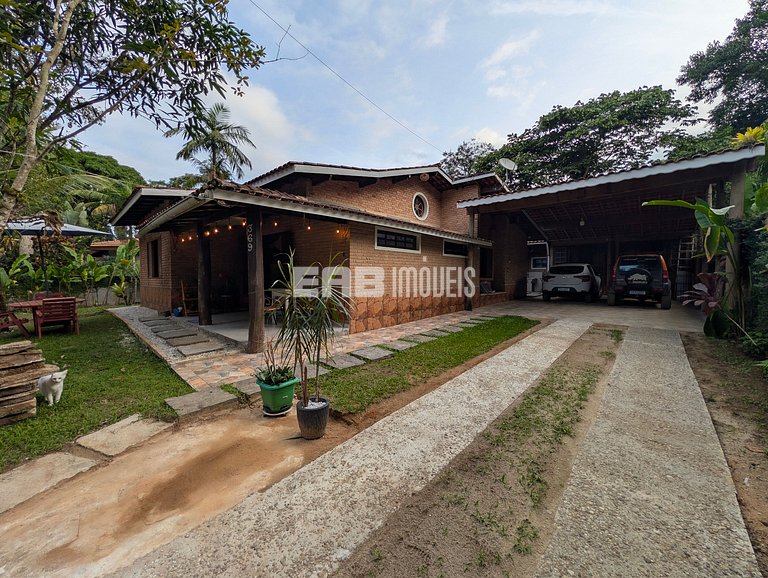 Casa para 12 pessoas na praia de Itamambuca