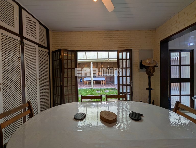 Casa para 12 pessoas na praia de Itamambuca