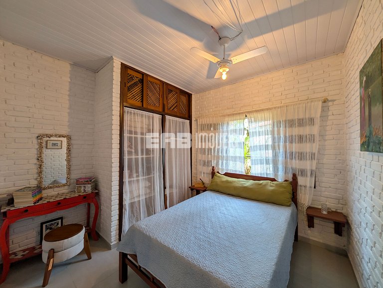 Casa para 12 pessoas na praia de Itamambuca