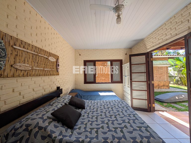 Casa para 12 pessoas na praia de Itamambuca