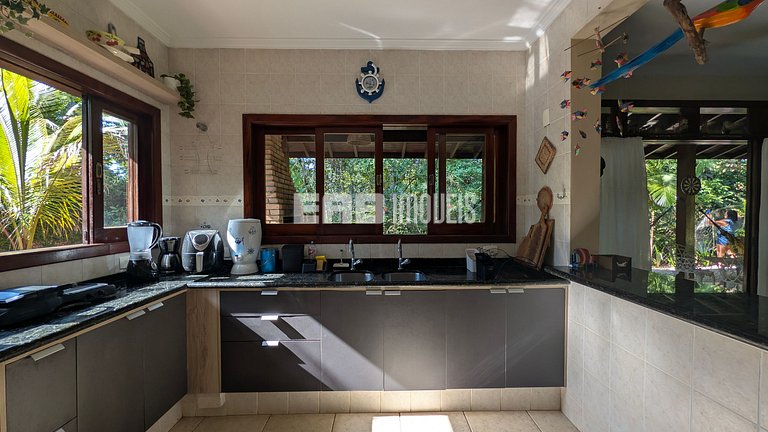 Casa para 14 pessoas em Itamambuca